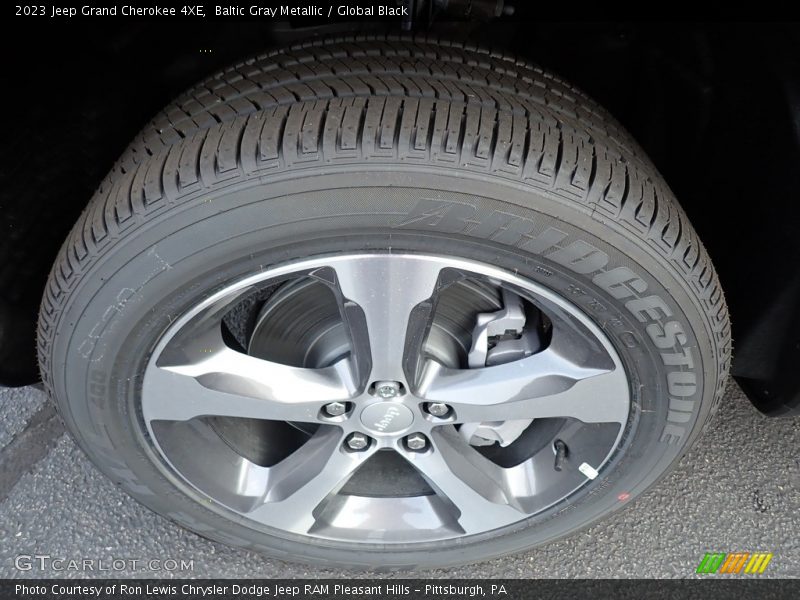 Baltic Gray Metallic / Global Black 2023 Jeep Grand Cherokee 4XE