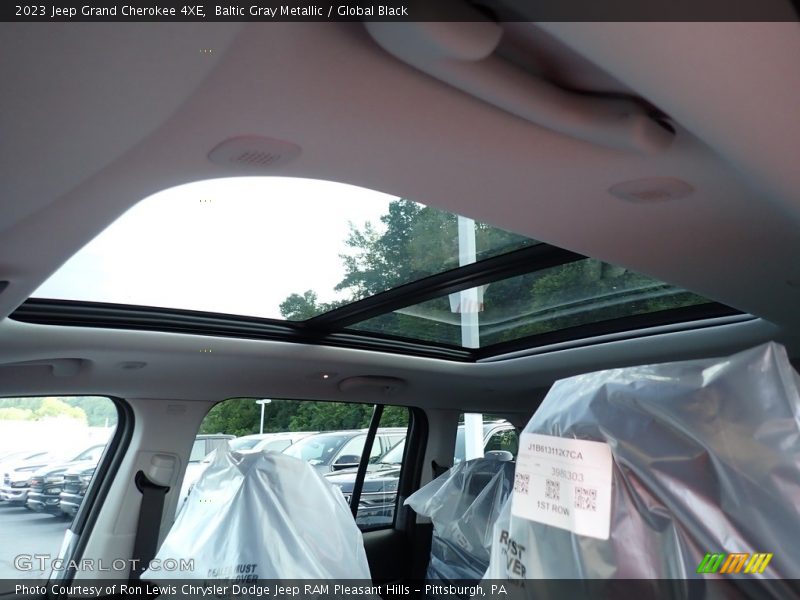 Baltic Gray Metallic / Global Black 2023 Jeep Grand Cherokee 4XE