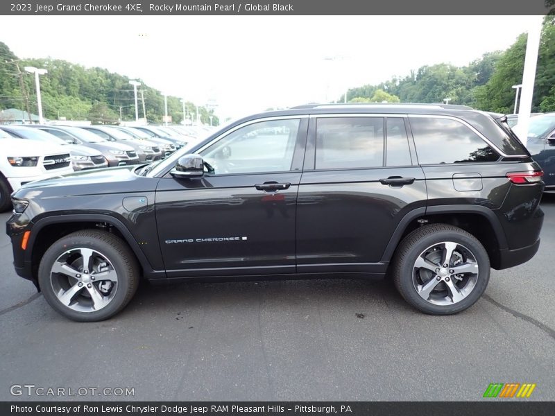 Rocky Mountain Pearl / Global Black 2023 Jeep Grand Cherokee 4XE