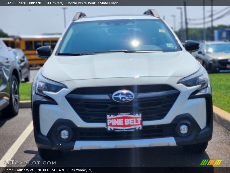 Crystal White Pearl / Slate Black 2023 Subaru Outback 2.5i Limited