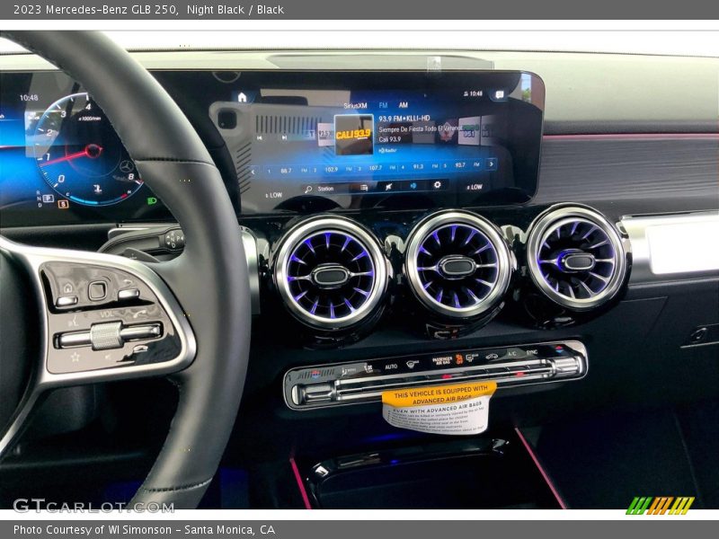 Controls of 2023 GLB 250