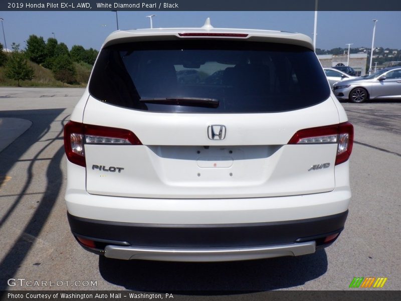 White Diamond Pearl / Black 2019 Honda Pilot EX-L AWD