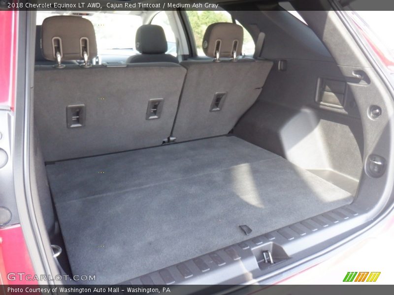  2018 Equinox LT AWD Trunk