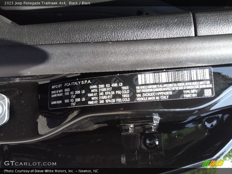 Black / Black 2023 Jeep Renegade Trailhawk 4x4