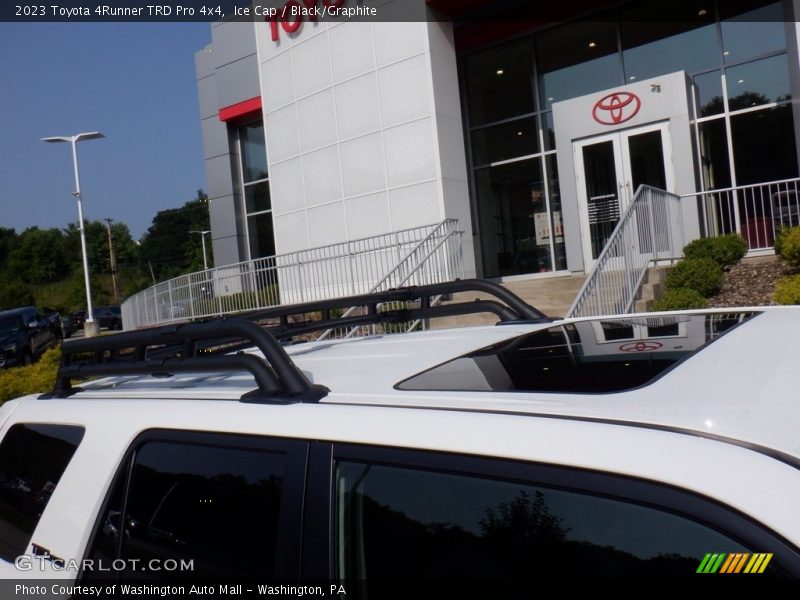 Ice Cap / Black/Graphite 2023 Toyota 4Runner TRD Pro 4x4