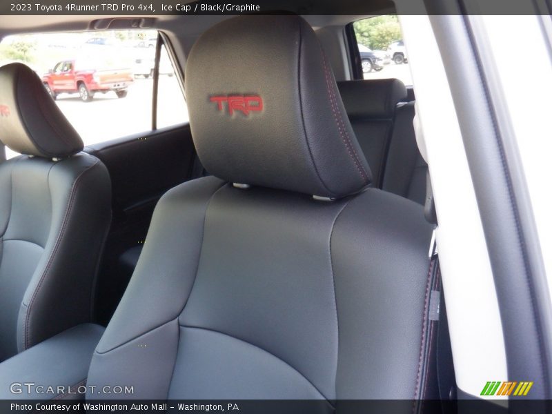 Ice Cap / Black/Graphite 2023 Toyota 4Runner TRD Pro 4x4