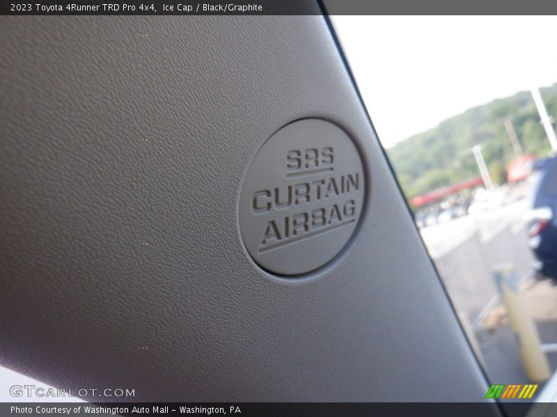 Ice Cap / Black/Graphite 2023 Toyota 4Runner TRD Pro 4x4