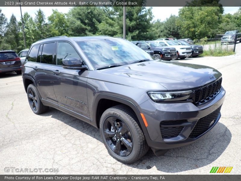 Baltic Gray Metallic / Global Black 2023 Jeep Grand Cherokee Altitude 4x4