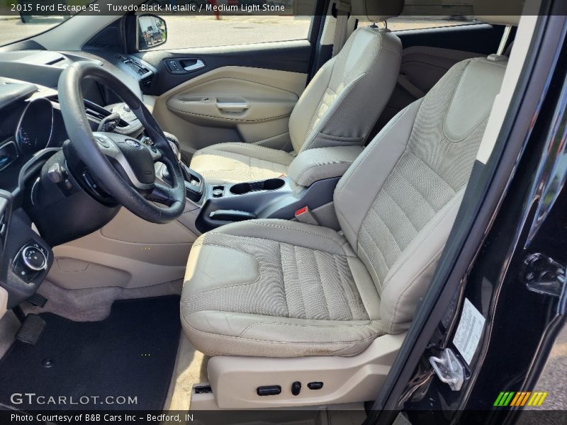 Tuxedo Black Metallic / Medium Light Stone 2015 Ford Escape SE