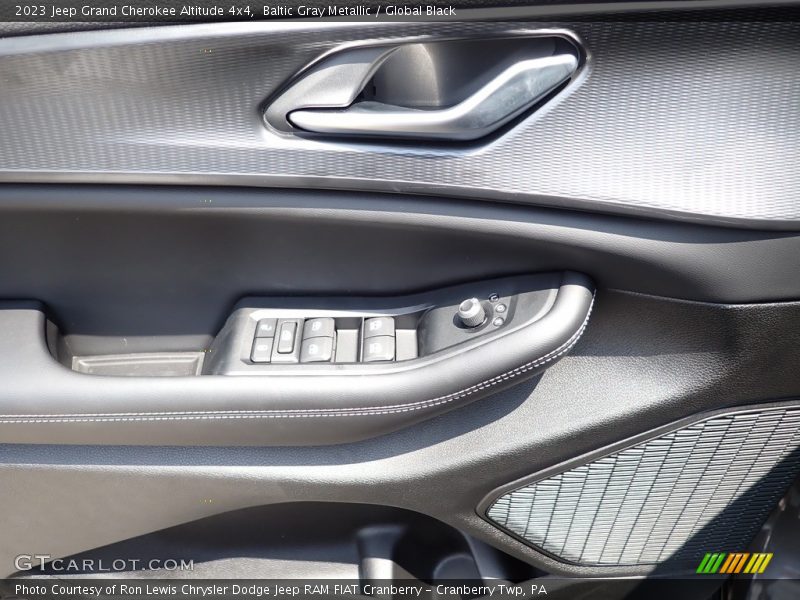 Baltic Gray Metallic / Global Black 2023 Jeep Grand Cherokee Altitude 4x4