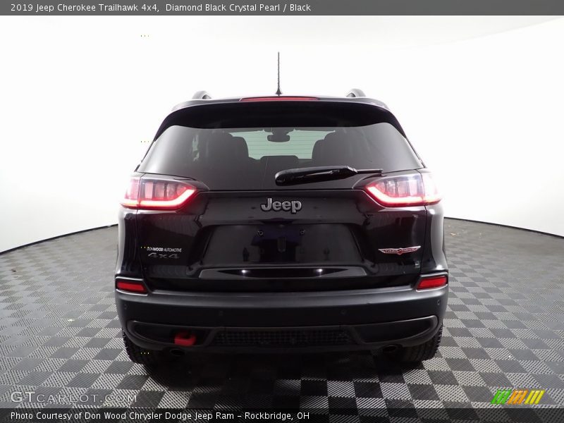 Diamond Black Crystal Pearl / Black 2019 Jeep Cherokee Trailhawk 4x4