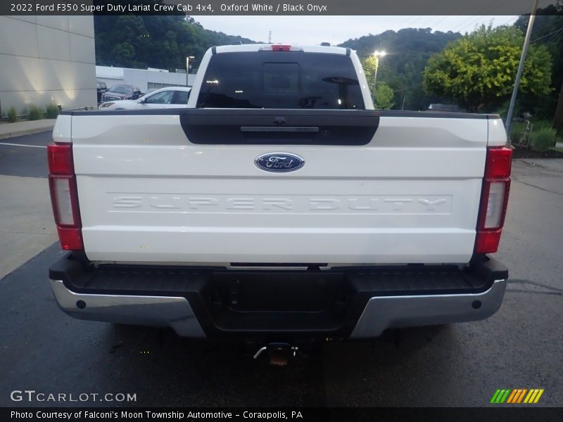 Oxford White / Black Onyx 2022 Ford F350 Super Duty Lariat Crew Cab 4x4