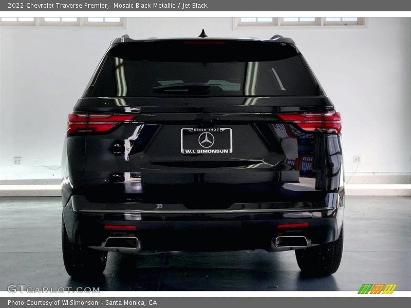 Mosaic Black Metallic / Jet Black 2022 Chevrolet Traverse Premier