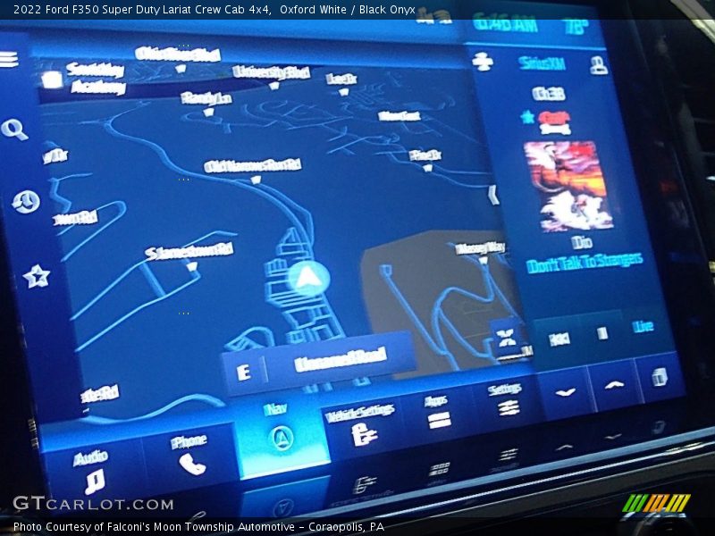 Oxford White / Black Onyx 2022 Ford F350 Super Duty Lariat Crew Cab 4x4