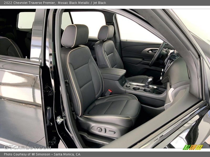  2022 Traverse Premier Jet Black Interior