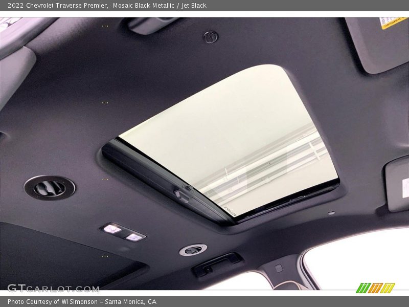 Sunroof of 2022 Traverse Premier