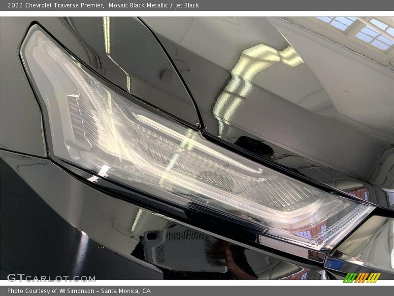 Mosaic Black Metallic / Jet Black 2022 Chevrolet Traverse Premier