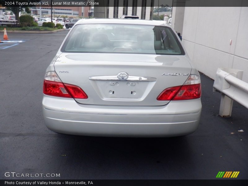 Lunar Mist Metallic / Stone 2004 Toyota Avalon XLS