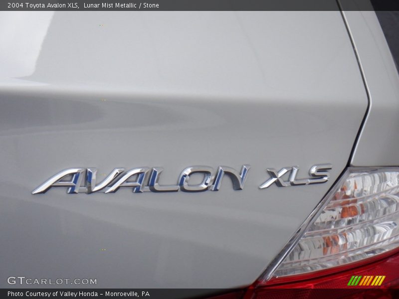  2004 Avalon XLS Logo