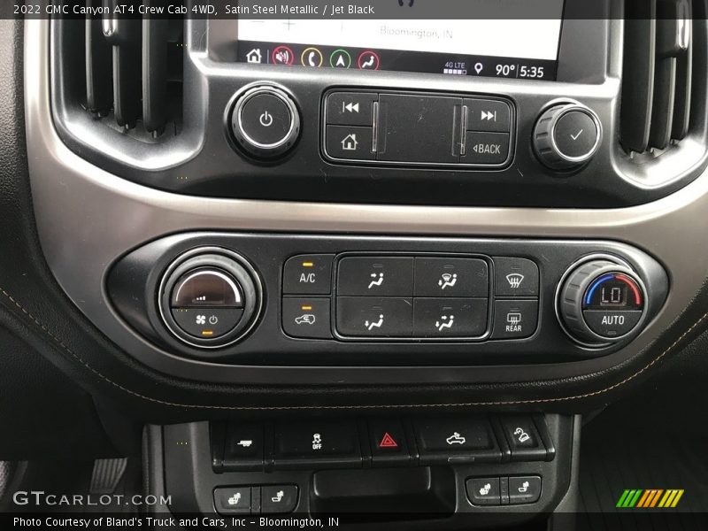 Satin Steel Metallic / Jet Black 2022 GMC Canyon AT4 Crew Cab 4WD