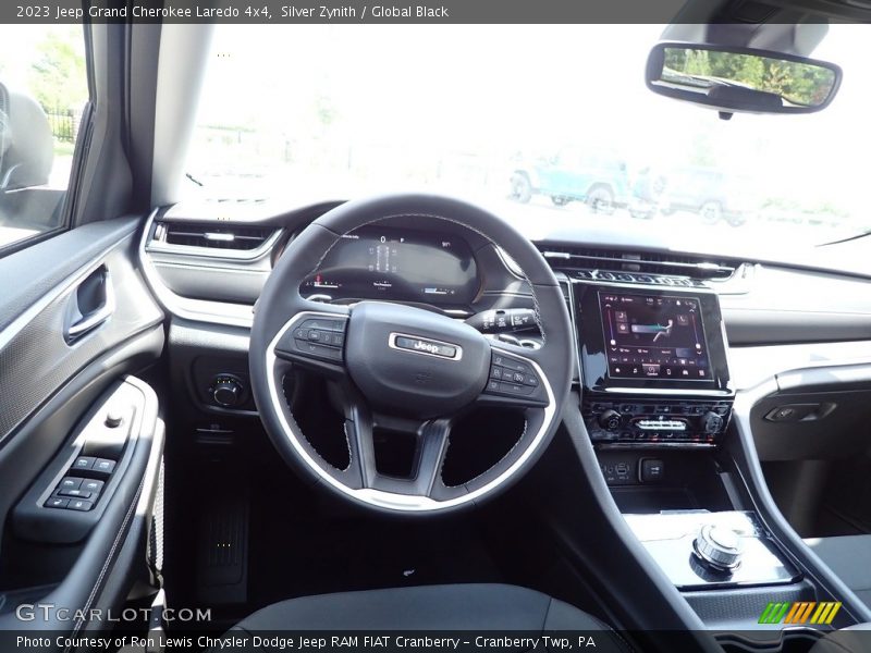 Silver Zynith / Global Black 2023 Jeep Grand Cherokee Laredo 4x4