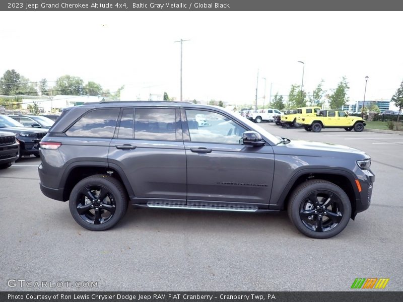 Baltic Gray Metallic / Global Black 2023 Jeep Grand Cherokee Altitude 4x4