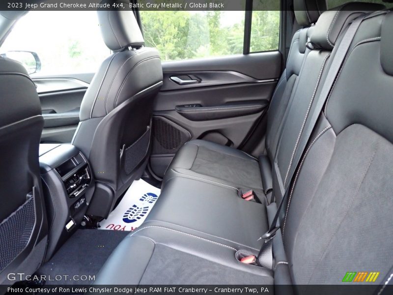 Baltic Gray Metallic / Global Black 2023 Jeep Grand Cherokee Altitude 4x4
