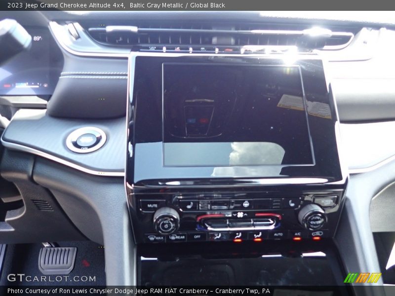 Baltic Gray Metallic / Global Black 2023 Jeep Grand Cherokee Altitude 4x4