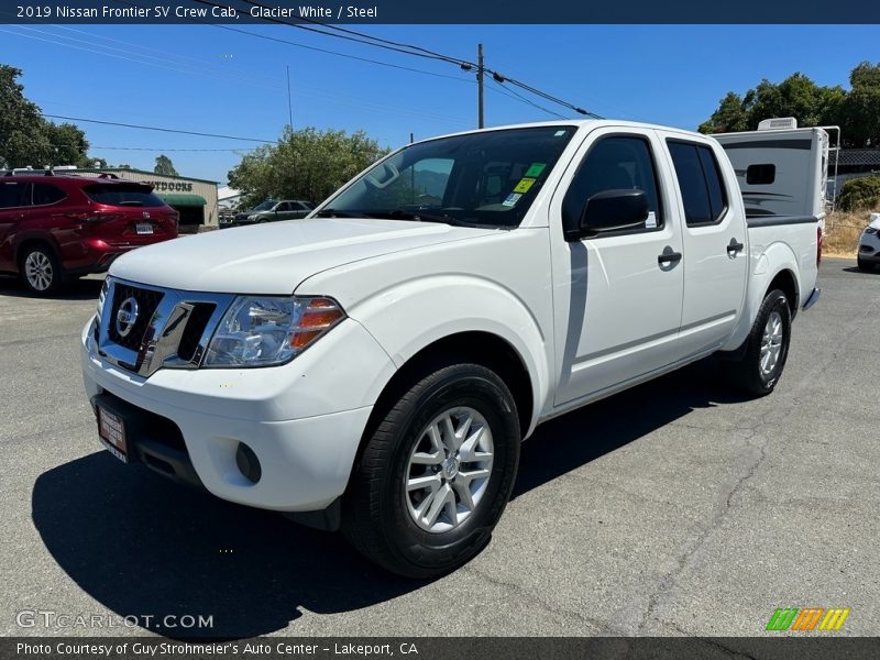 Front 3/4 View of 2019 Frontier SV Crew Cab