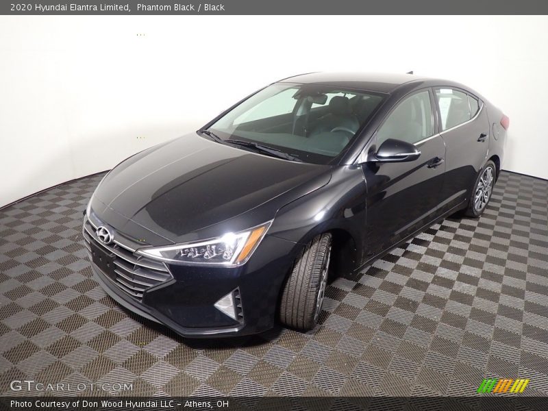 Phantom Black / Black 2020 Hyundai Elantra Limited