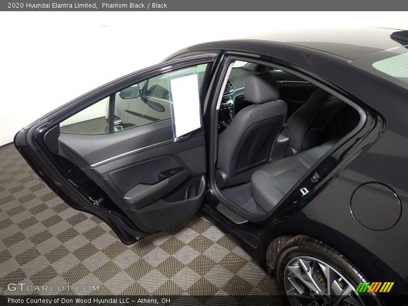 Phantom Black / Black 2020 Hyundai Elantra Limited
