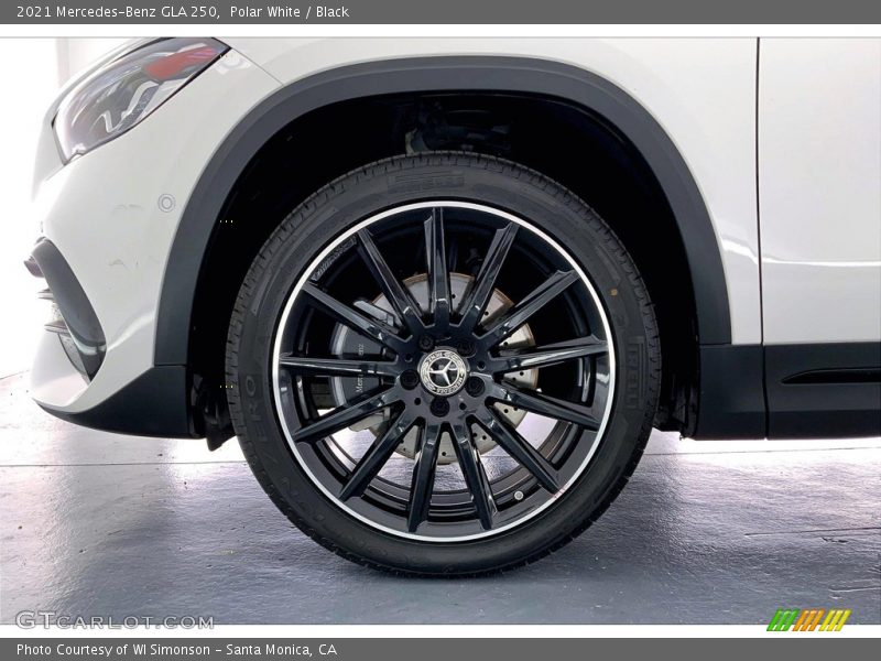 Polar White / Black 2021 Mercedes-Benz GLA 250
