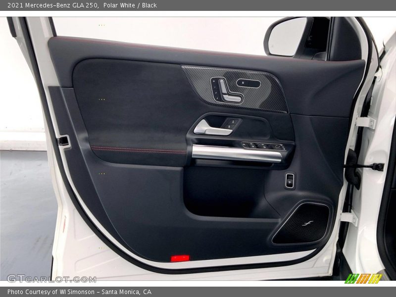 Polar White / Black 2021 Mercedes-Benz GLA 250
