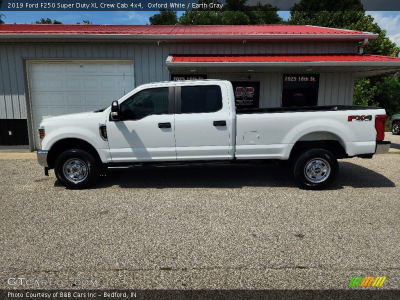 Oxford White / Earth Gray 2019 Ford F250 Super Duty XL Crew Cab 4x4