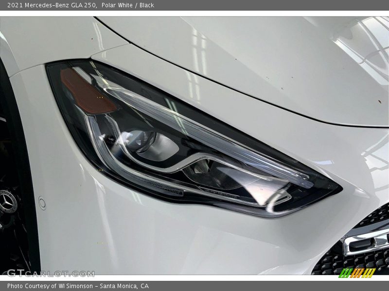 Polar White / Black 2021 Mercedes-Benz GLA 250