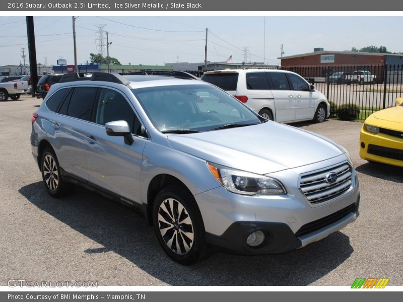 Front 3/4 View of 2016 Outback 2.5i Limited