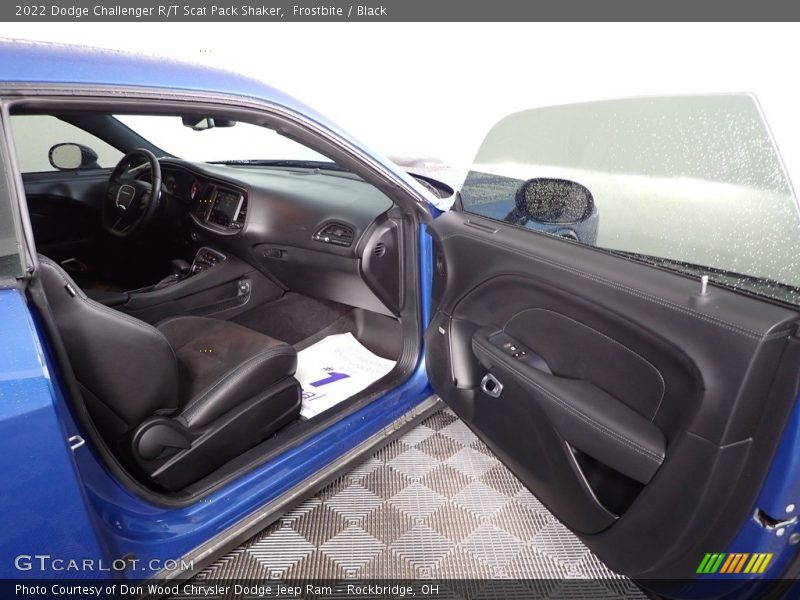 Frostbite / Black 2022 Dodge Challenger R/T Scat Pack Shaker