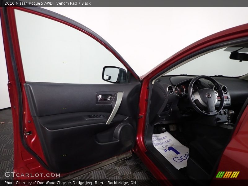 Venom Red / Black 2010 Nissan Rogue S AWD