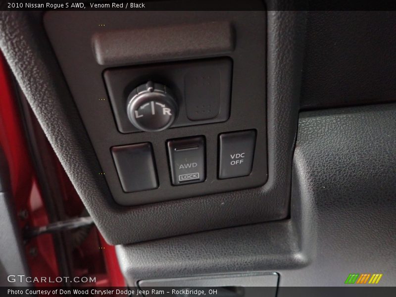 Venom Red / Black 2010 Nissan Rogue S AWD