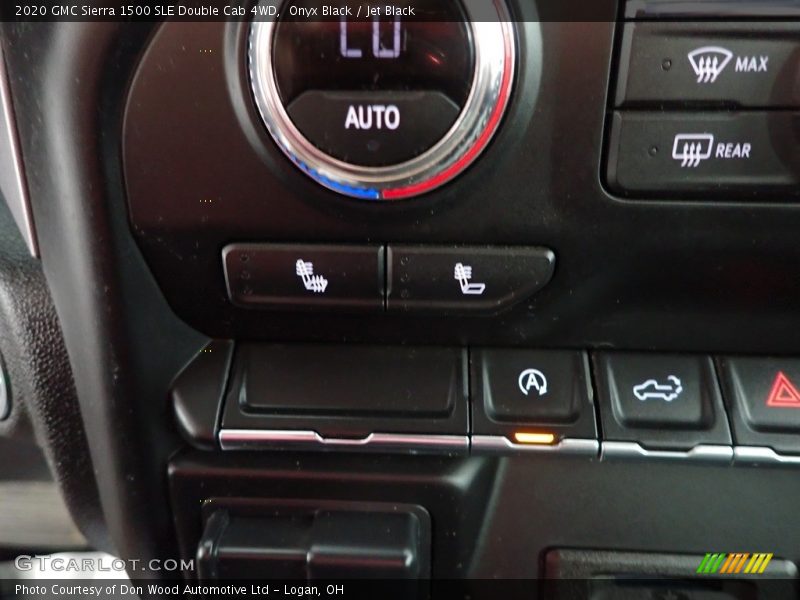 Onyx Black / Jet Black 2020 GMC Sierra 1500 SLE Double Cab 4WD
