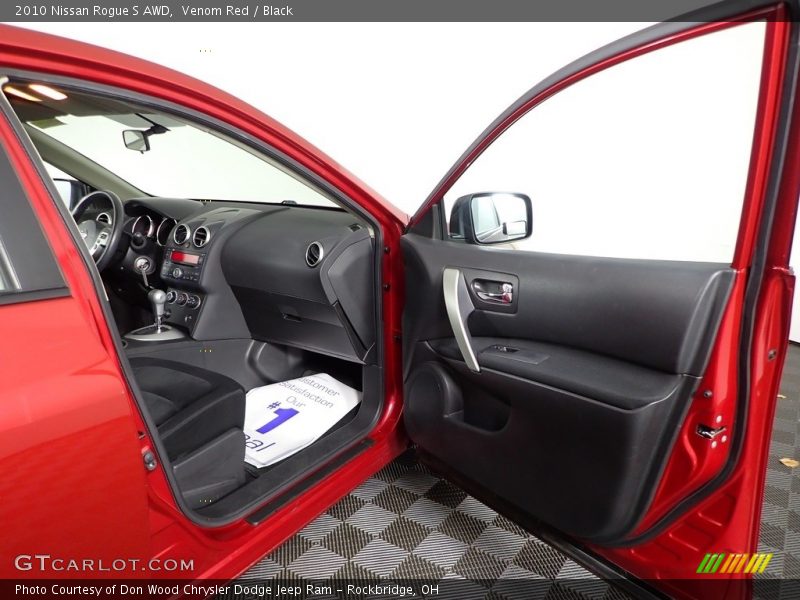 Venom Red / Black 2010 Nissan Rogue S AWD