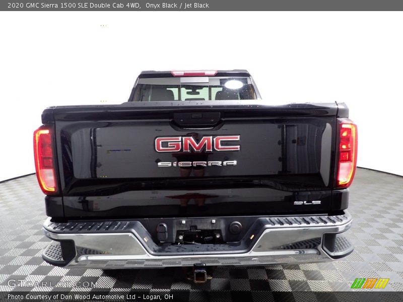 Onyx Black / Jet Black 2020 GMC Sierra 1500 SLE Double Cab 4WD