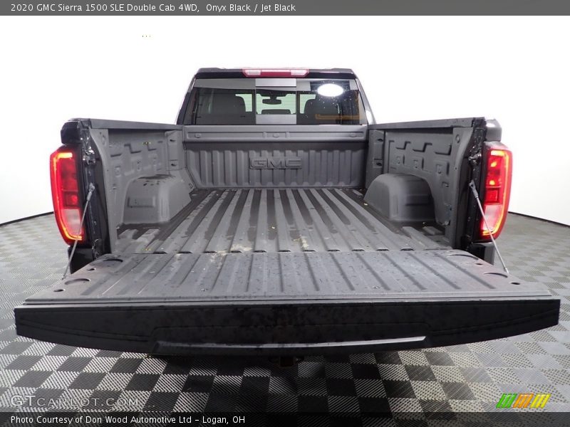 Onyx Black / Jet Black 2020 GMC Sierra 1500 SLE Double Cab 4WD