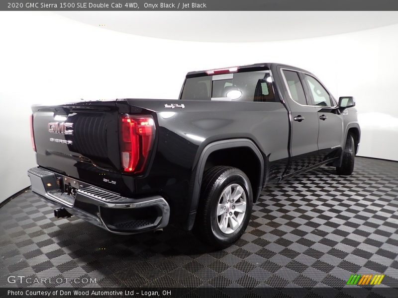 Onyx Black / Jet Black 2020 GMC Sierra 1500 SLE Double Cab 4WD