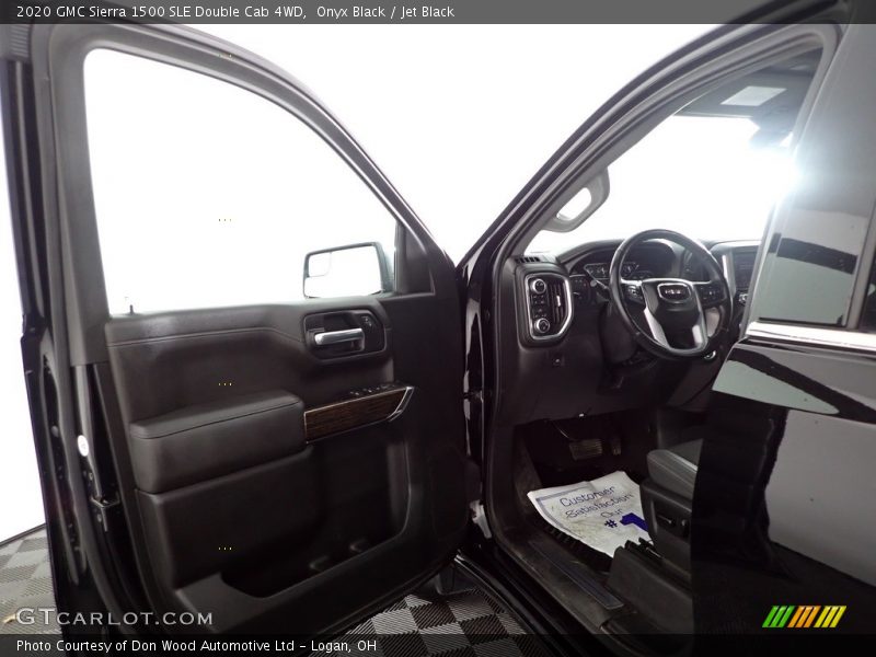 Onyx Black / Jet Black 2020 GMC Sierra 1500 SLE Double Cab 4WD