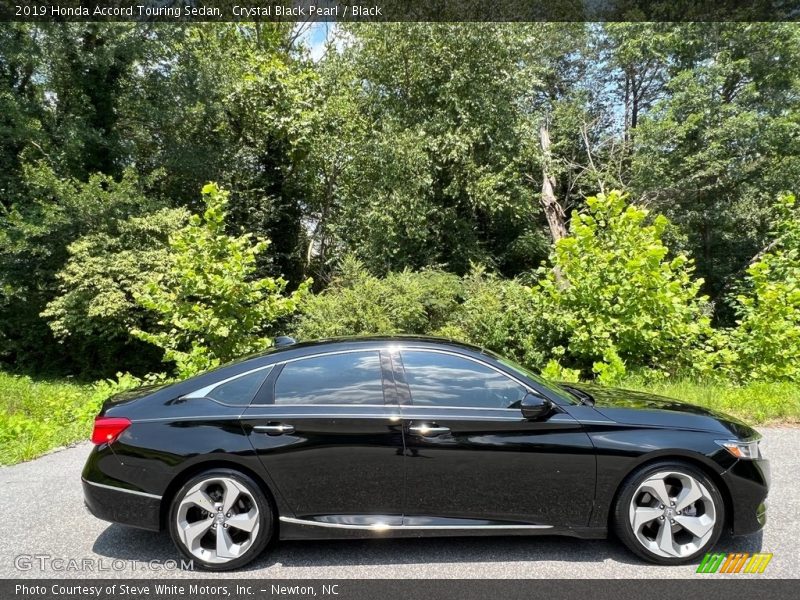  2019 Accord Touring Sedan Crystal Black Pearl