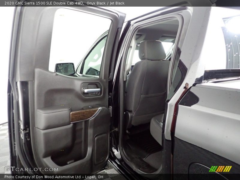 Onyx Black / Jet Black 2020 GMC Sierra 1500 SLE Double Cab 4WD