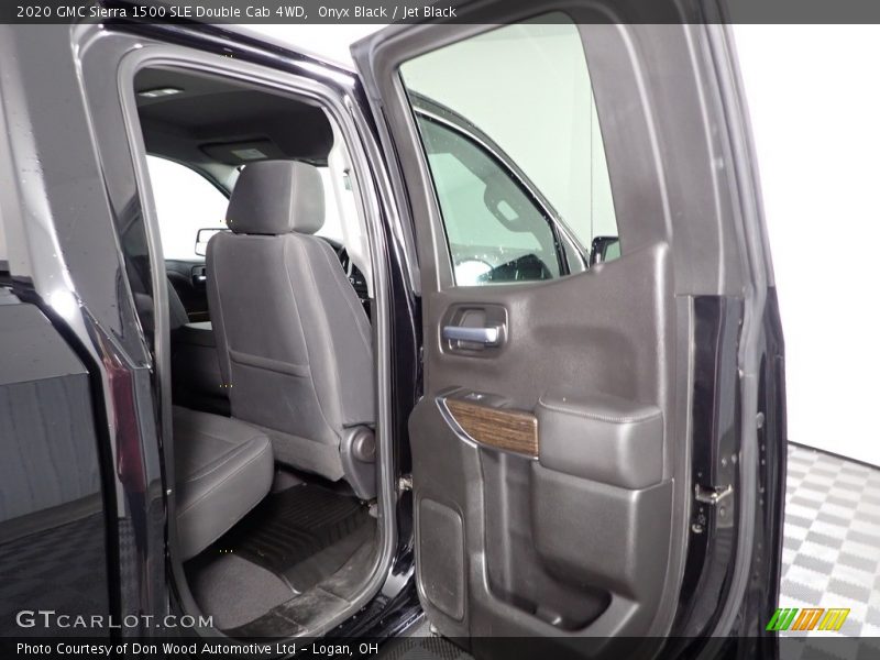 Onyx Black / Jet Black 2020 GMC Sierra 1500 SLE Double Cab 4WD
