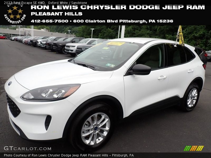 Oxford White / Sandstone 2022 Ford Escape SE 4WD