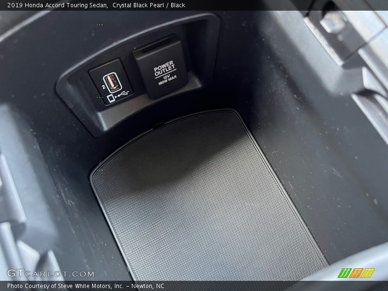 Crystal Black Pearl / Black 2019 Honda Accord Touring Sedan
